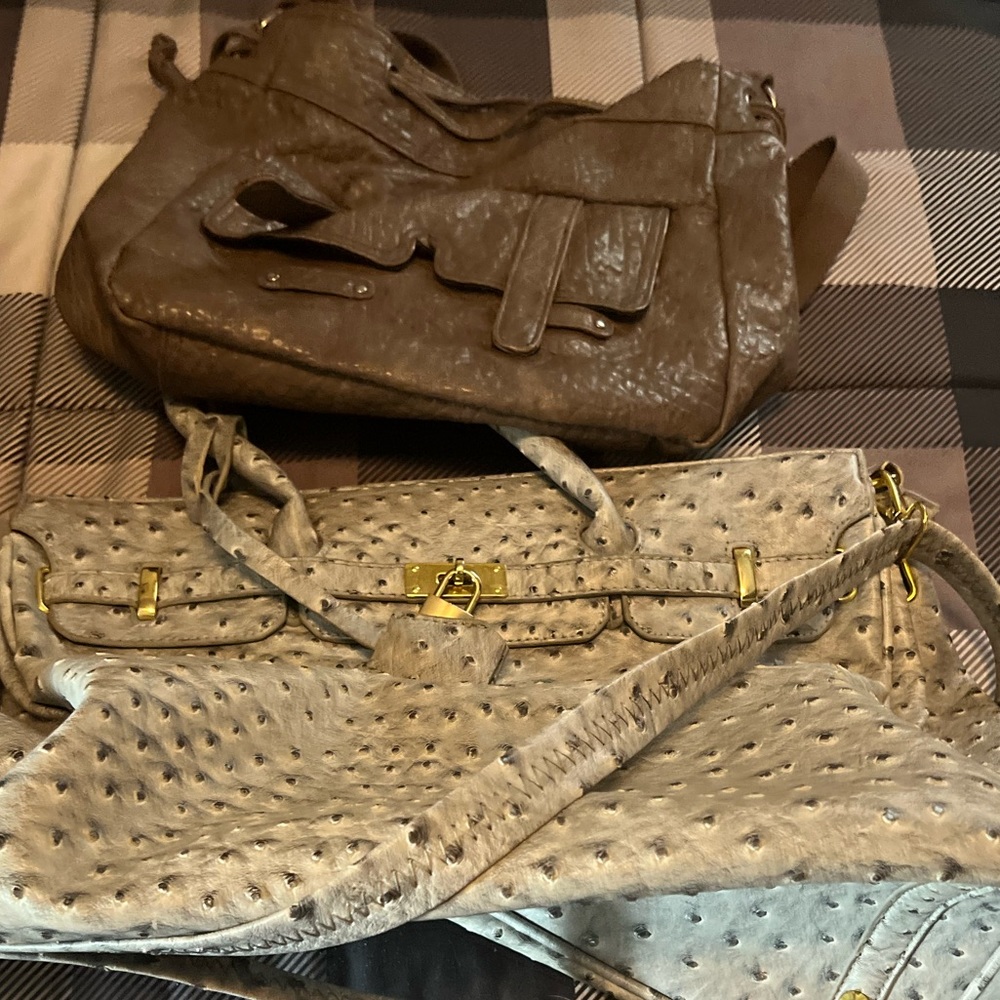 Assorted purses
